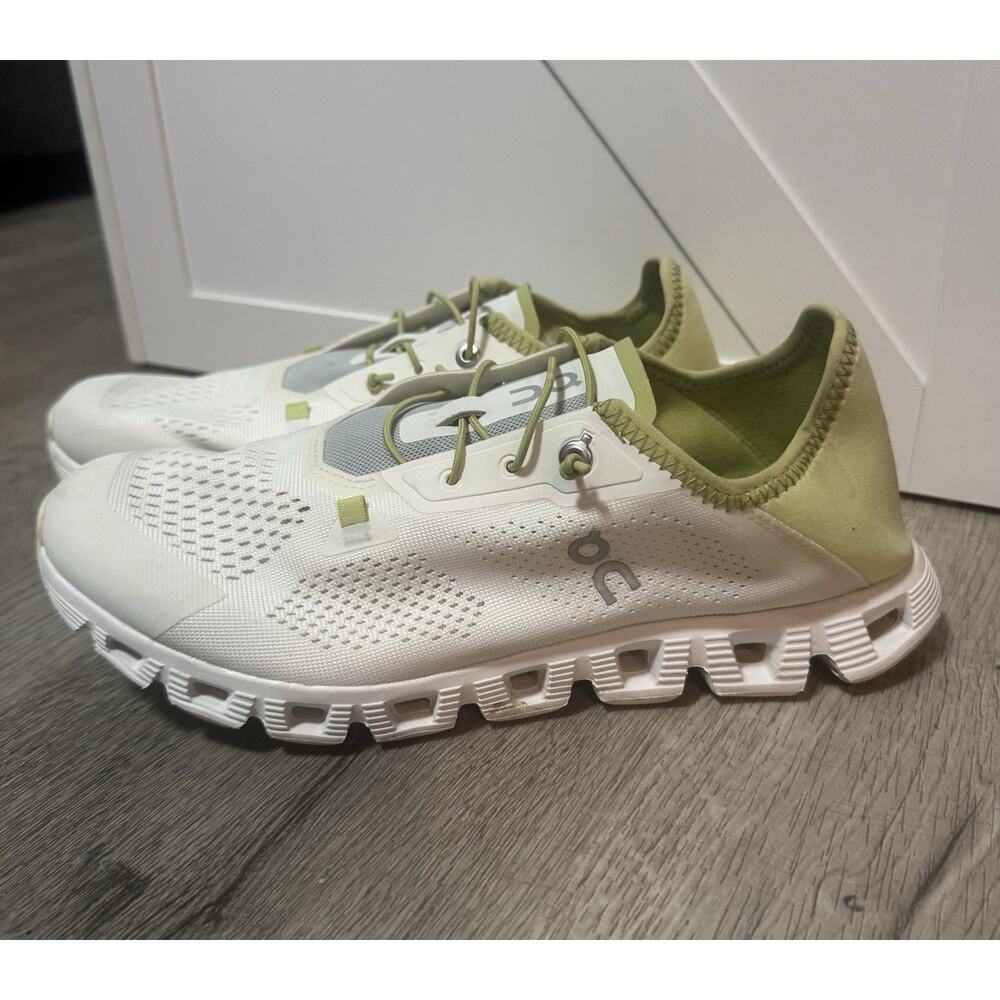 OnCloud Women's Cloud 5 Coast Ivory/Acacia Running Shoes Size US 10 EU 42 White